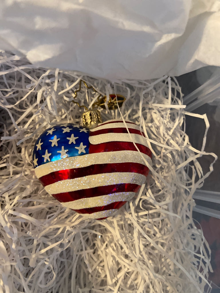 Christmas Coach Set Of 3 Village Table Accent & Figurines