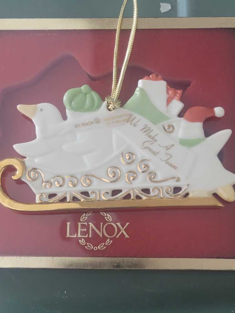 We Make A Great Team  ornament collectible - Main Image 2