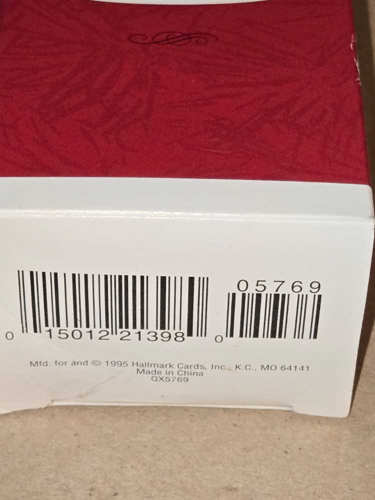 Grandpa  (Family) ornament collectible [Barcode 015012213980] - Main Image 3