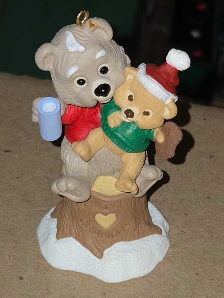 Grandpa  (Family) ornament collectible [Barcode 015012213980] - Main Image 4