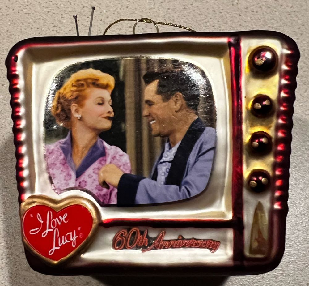I Love Lucy - TV - Lucy And Ricky - 60th Anniversary  ornament collectible - Main Image 1