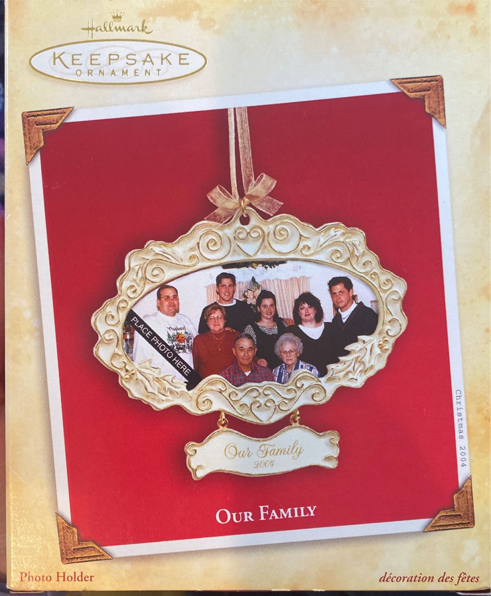 Hallmark Keepsake Ornament Christmas Our Family  ornament collectible [Barcode 015012822076] - Main Image 2