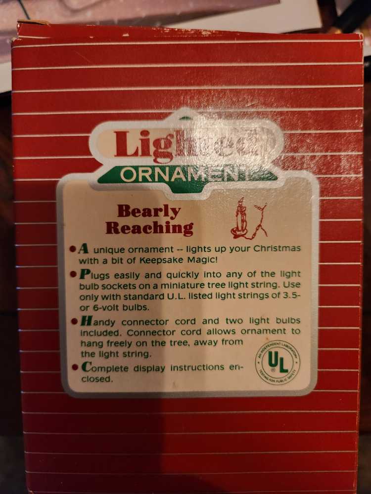 Bearly Reaching  (Lighted Ornament) ornament collectible - Main Image 3