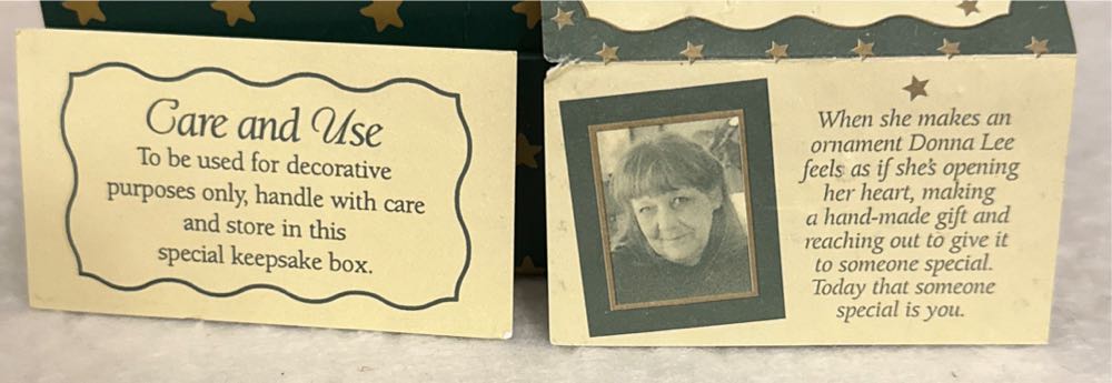 The Toy Maker - Short Sleeved Santa (Santa) ornament collectible - Main Image 4