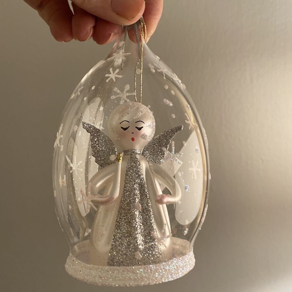 Knife:  Bait - 4” Serrated