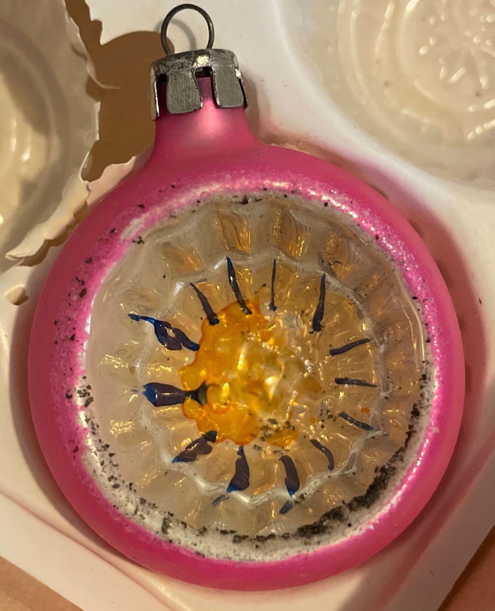 Poland - Round - Designed - Dark Pink, Lite Pink