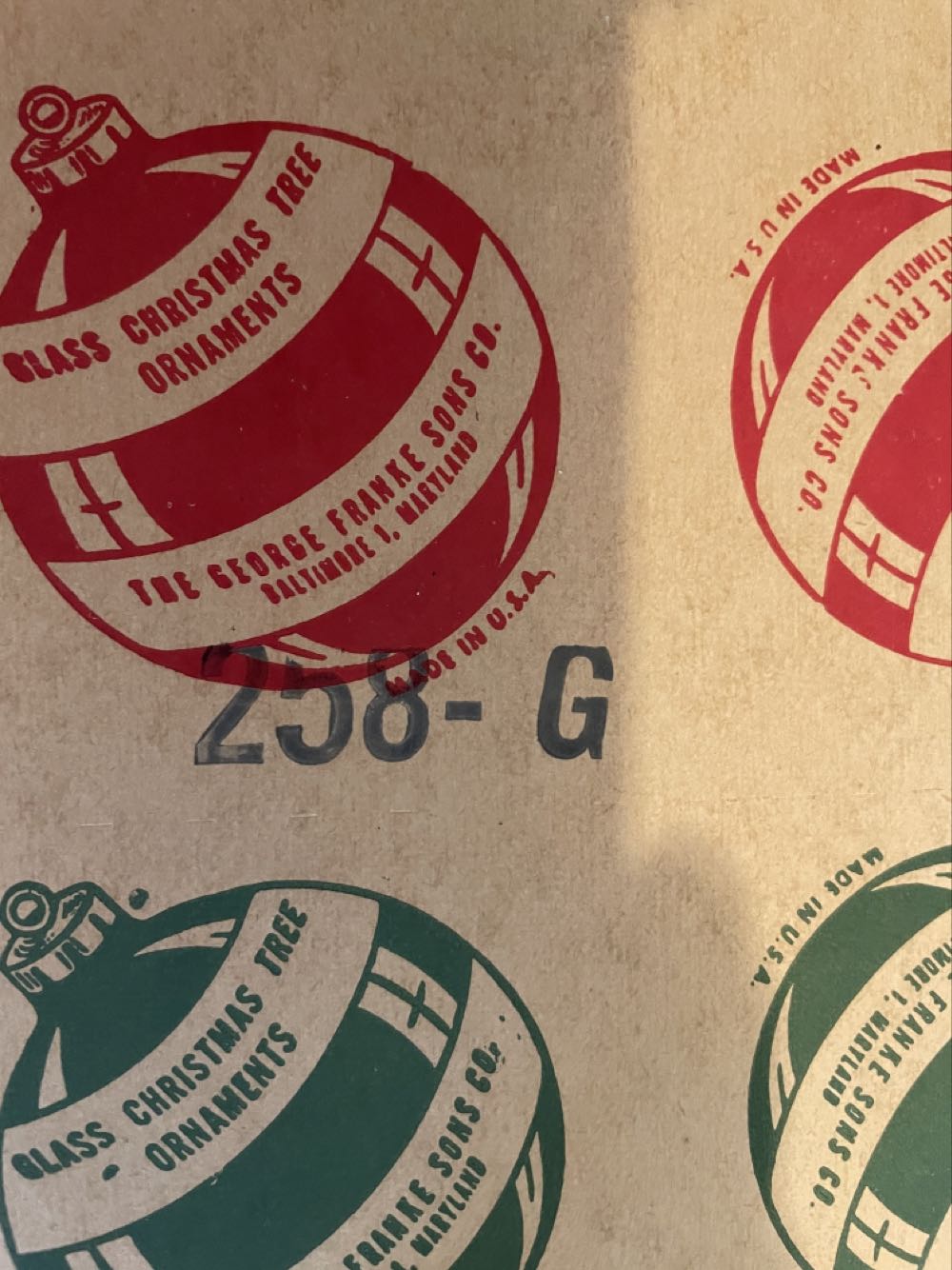 George Franke - Round - Grey - Simple (Round) ornament collectible - Main Image 4