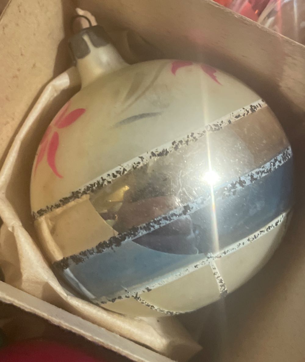 Poland - Round - Designed - White, Blue, Gold, Dark Pink - Designed (Round) ornament collectible - Main Image 2