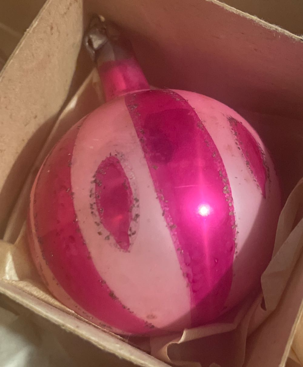 Poland - Round - Designed - Dark Pink, Lite Pink - Designed (Round) ornament collectible - Main Image 2