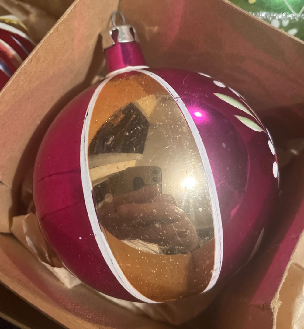 Poland - Round - Designed - Purple, Green, White, Gold - Designed (Round) ornament collectible - Main Image 2