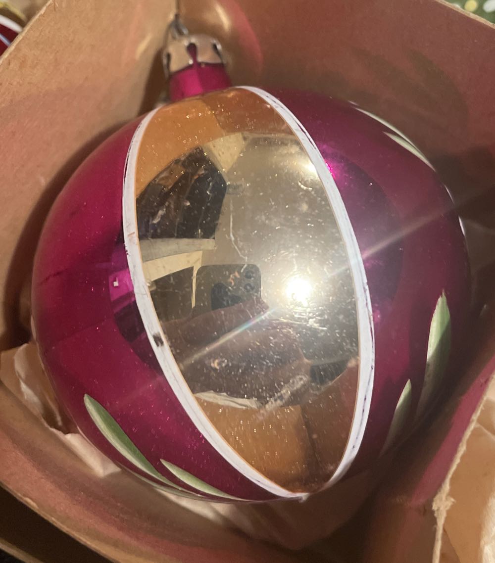 Poland - Round - Designed - Purple, Green, White, Gold - Designed (Round) ornament collectible - Main Image 4