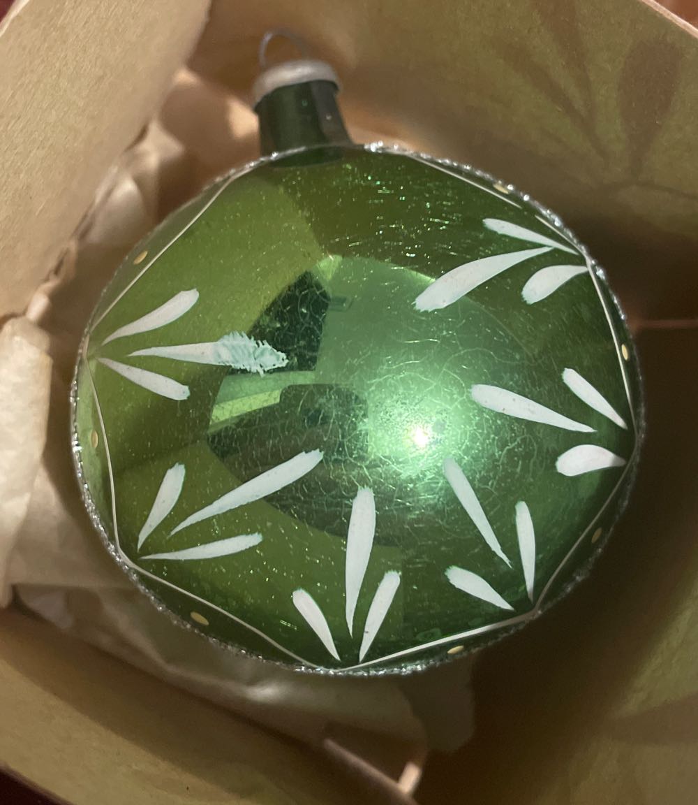 Poland - Round - Designed - Green, White, Silver - Designed (Round) ornament collectible - Main Image 2