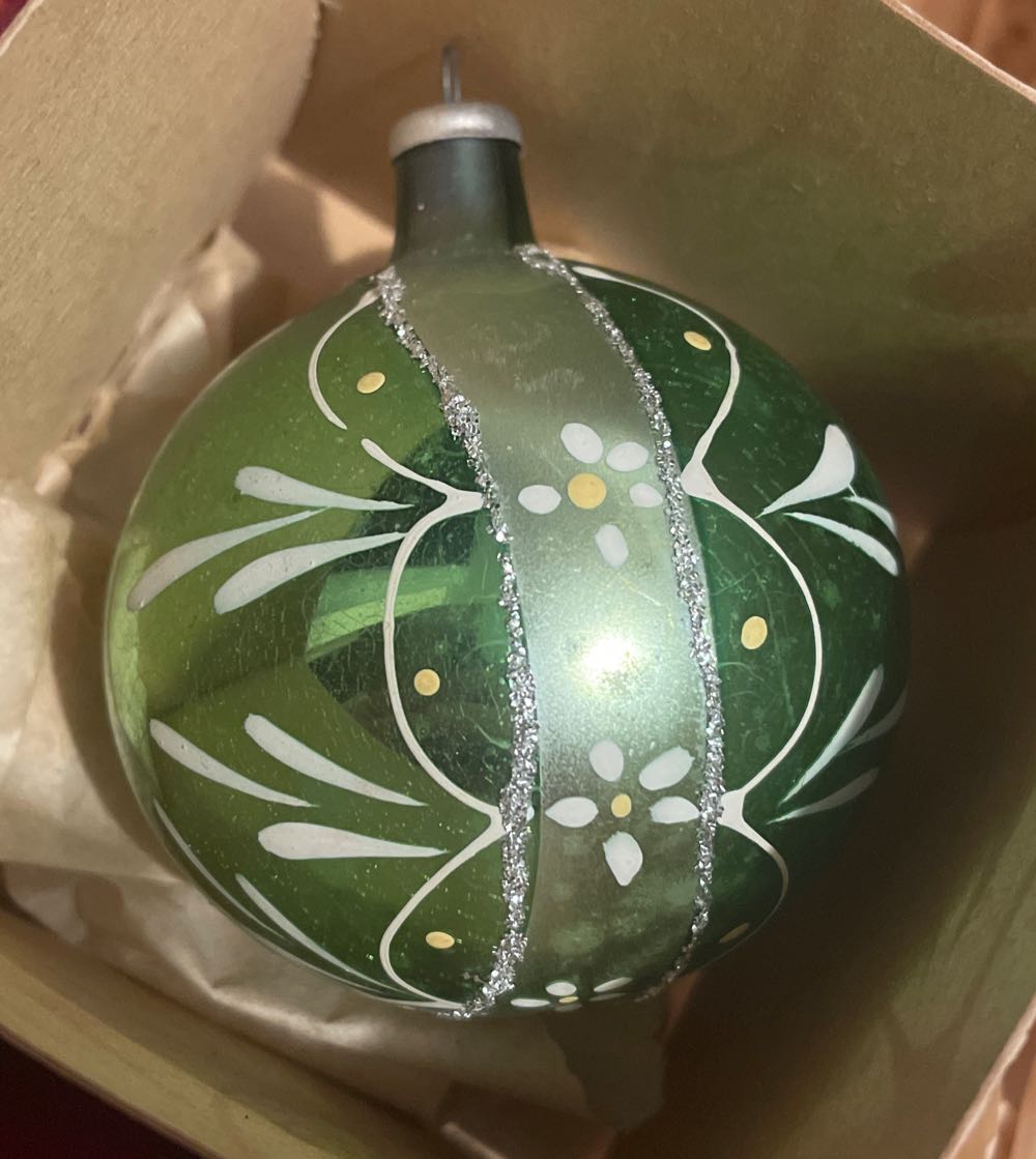 Poland - Round - Designed - Green, White, Silver - Designed (Round) ornament collectible - Main Image 3