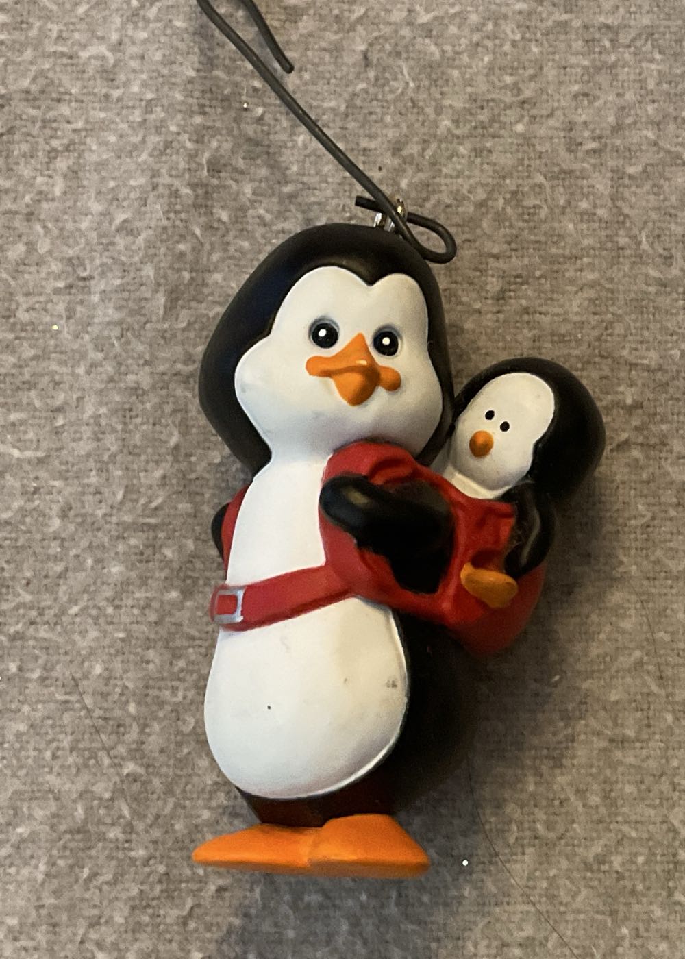 Polar Pair - Penguins (Hallmark Keepsake Ornaments) ornament collectible [Barcode 070000027406] - Main Image 2