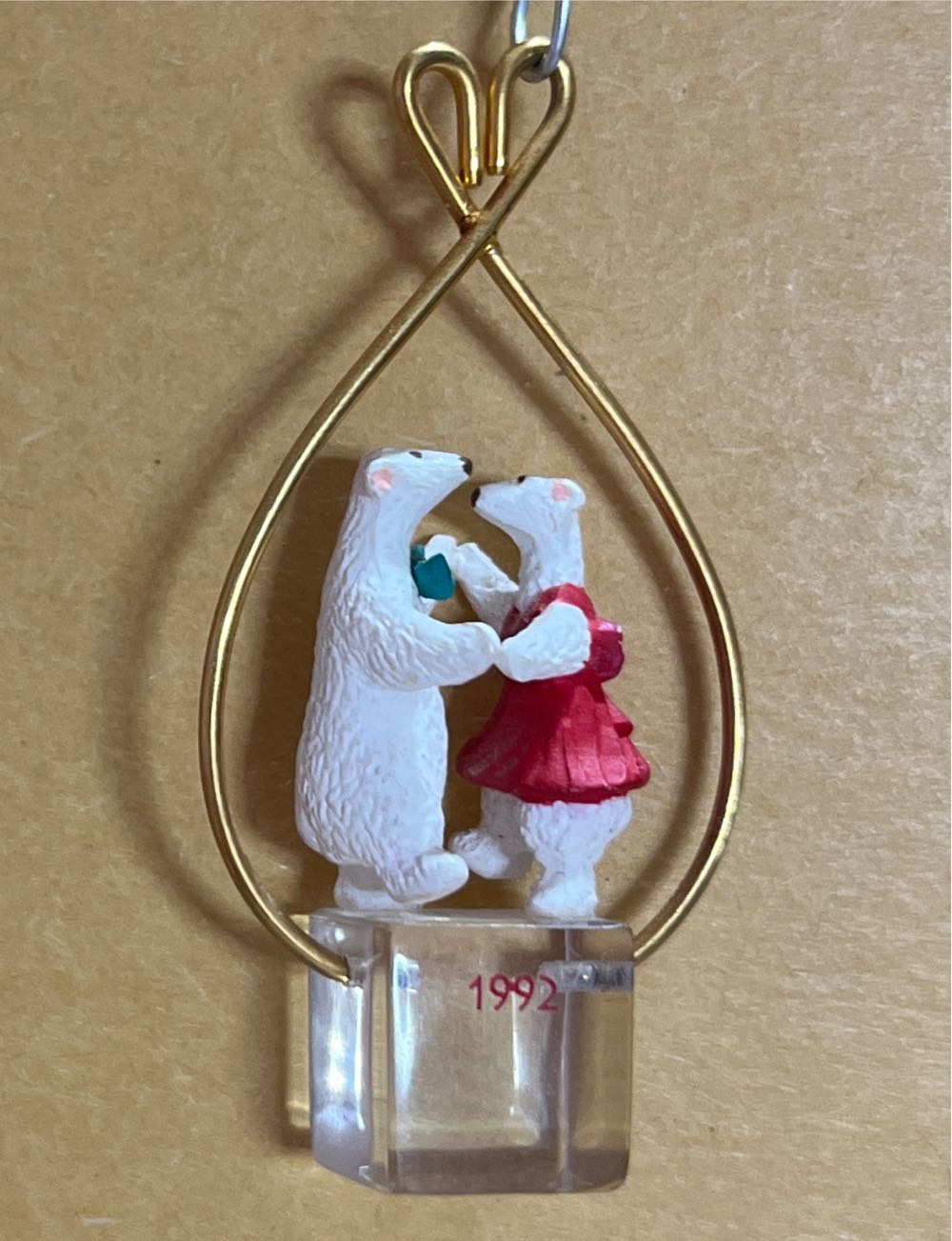 Polar Polka - Animals (Polar Bear) ornament collectible [Barcode 070000027659] - Main Image 3