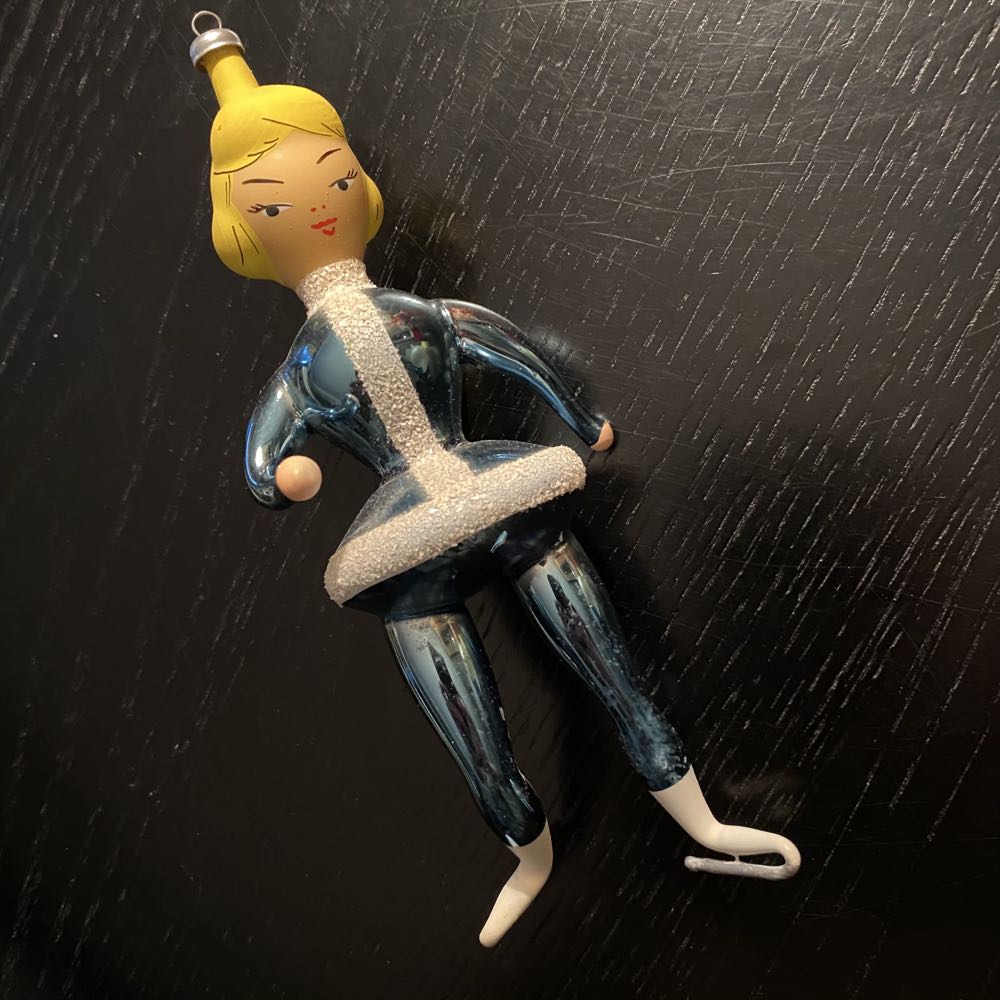 Germany - Round - Green, White