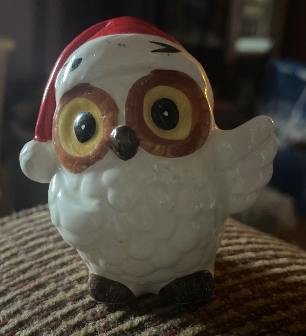 S&P - Norcrest - Owls With Santa Hats - Owls (Salt & Pepper Shakers) ornament collectible - Main Image 2