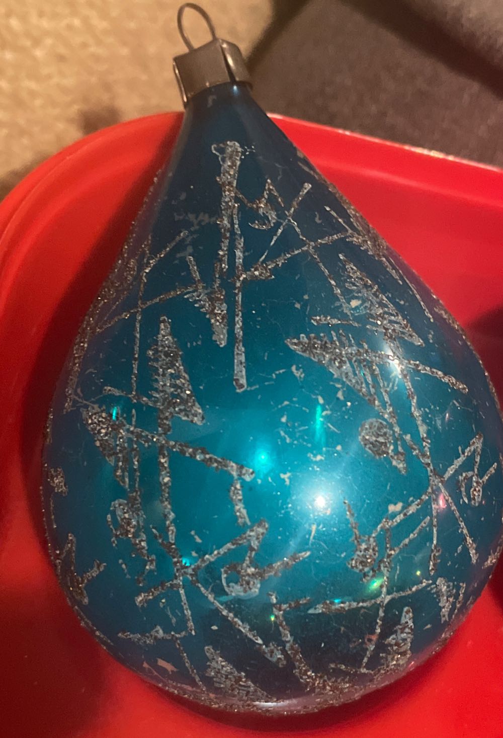 Carrington - Valentine - “A” - Mechanical - Girl Holding Heart