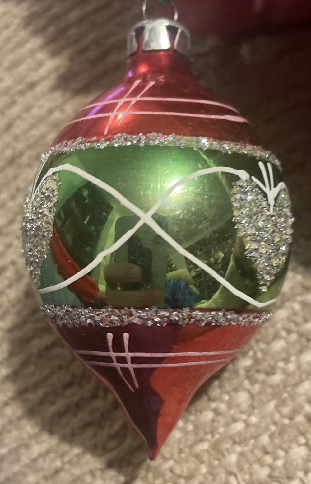 Poland - Teardrop - Red, Green, White, Glitter Strawberries - Strawberry (Teardrop) ornament collectible - Main Image 2