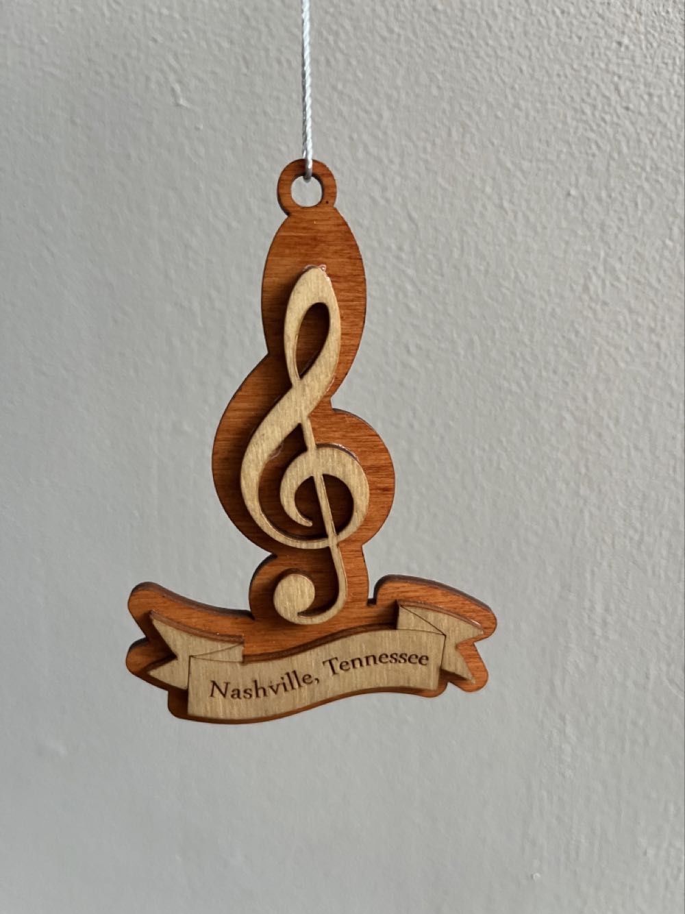 Float:  Spinner - White