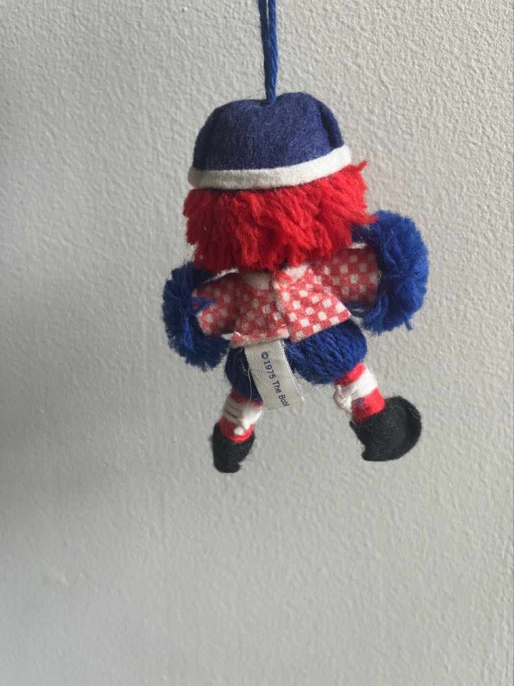 Yarn Raggedy Andy  ornament collectible - Main Image 2