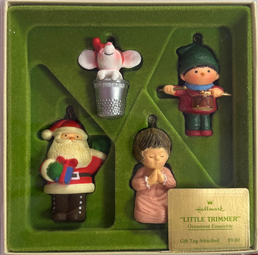 Amscan - Easter - Die Cut - Bunny Giving Egg To Chick