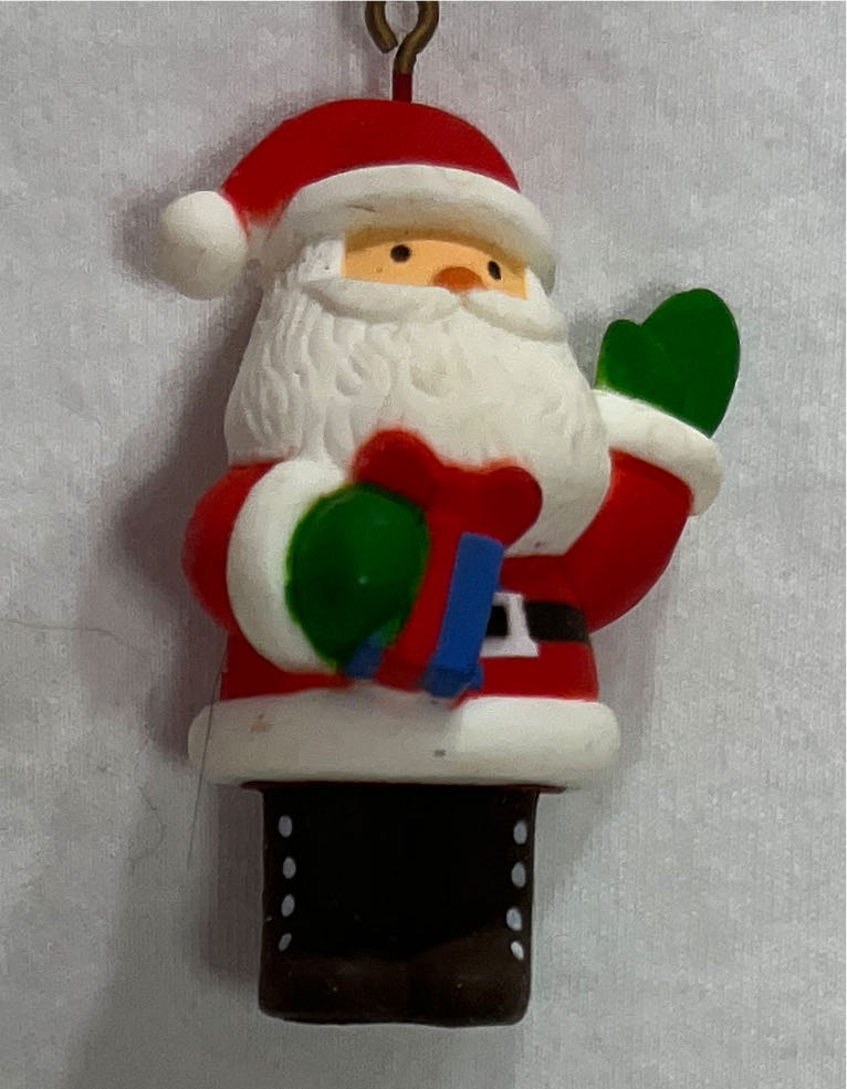 Little Trimmer Santa  ornament collectible - Main Image 3