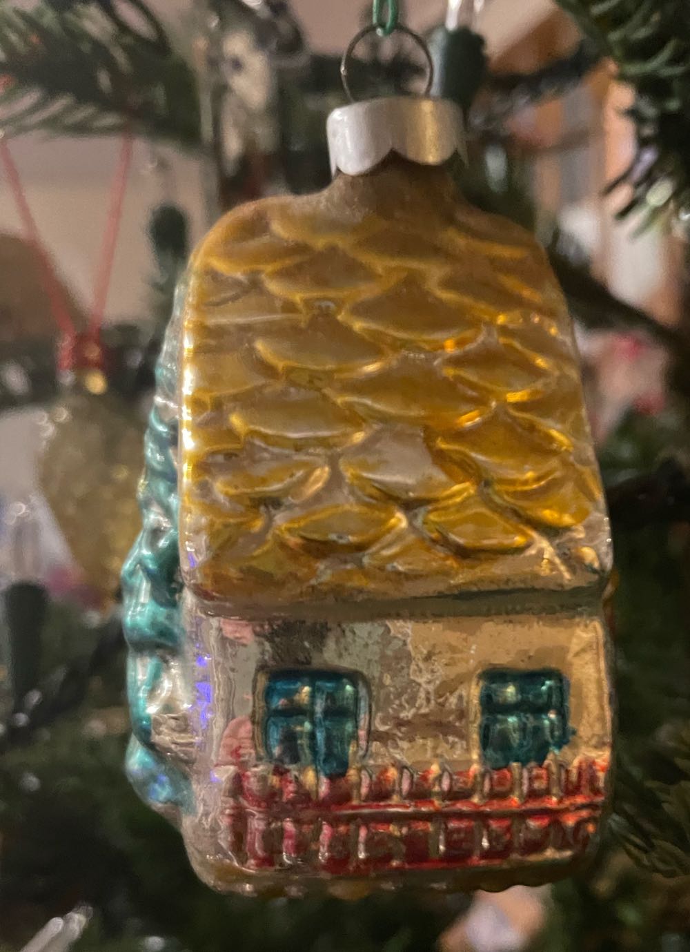 Figural - House With Trees - House (Figural) ornament collectible - Main Image 4