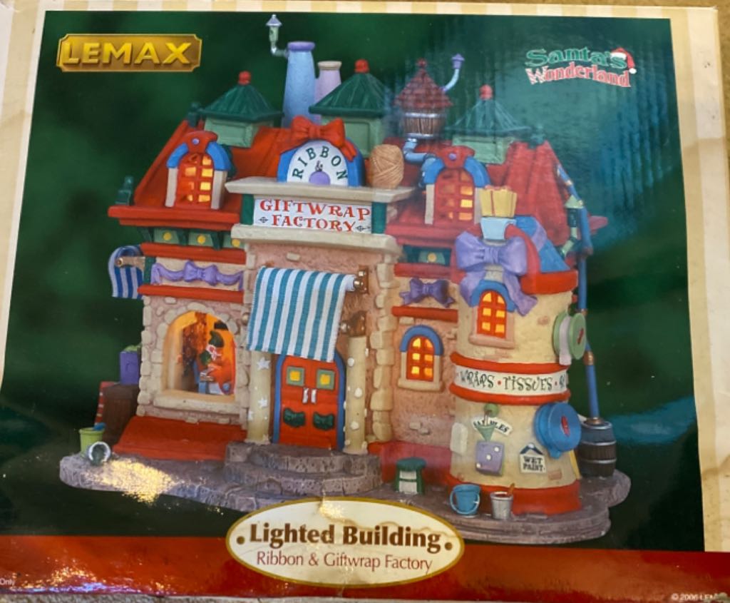 Lemax Village Collection Natalie’s Nail Salon & Spa # 45686