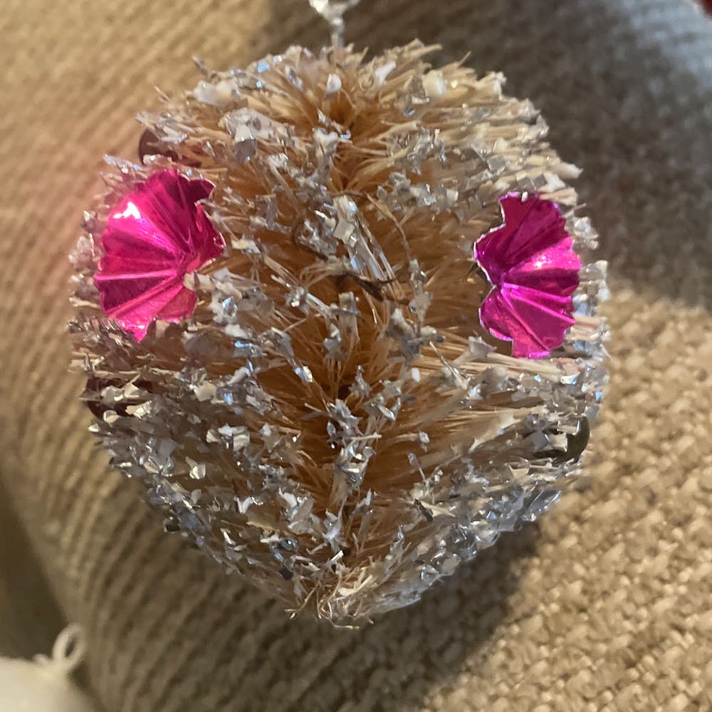 Bottle Brush - Ornament - Silver - Round (Bottle Brush) ornament collectible - Main Image 3