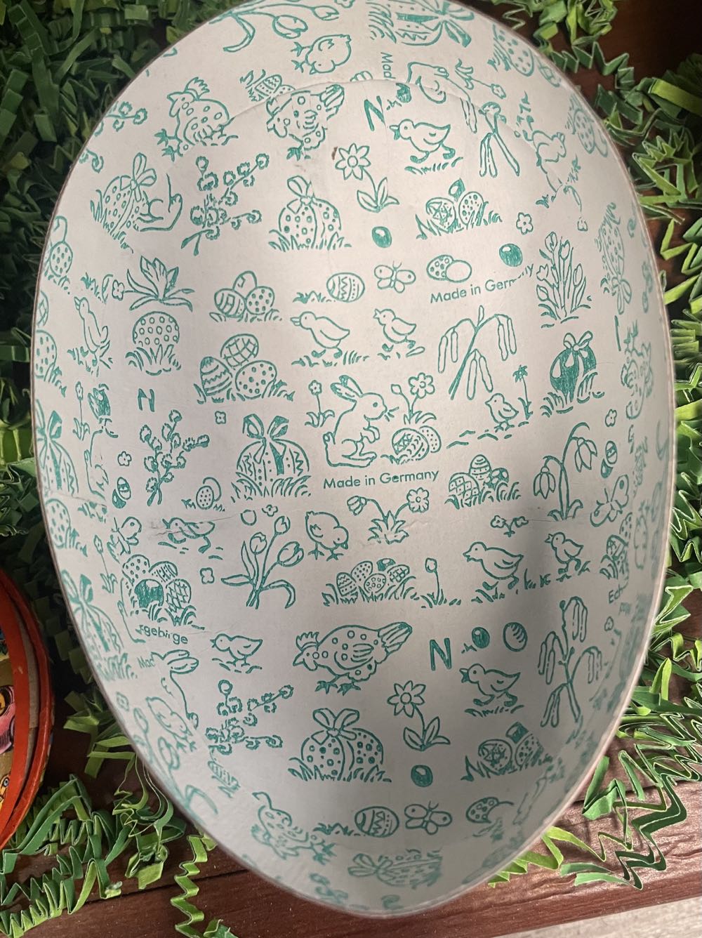 Paper Mache - Easter Egg - Mother Rabbit Cooking - Paper Mache (Easter Egg) ornament collectible - Main Image 2