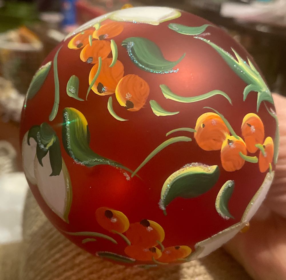 Dillards - Trimmings - 2013 - Dated (Round) ornament collectible - Main Image 4