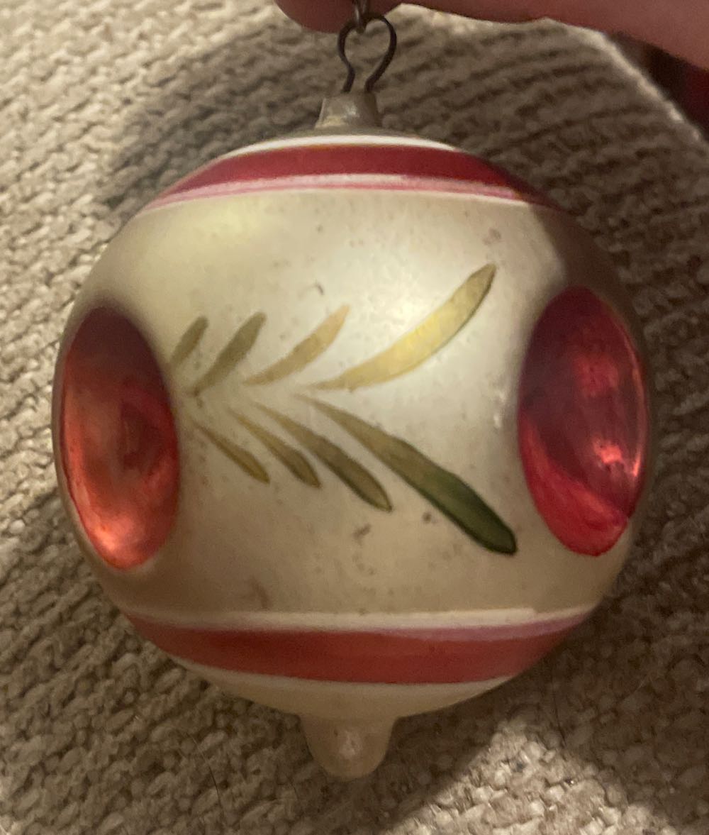 Poland - Round - Triple Indent - Silver, Gold, Red, White - Triple (Round) ornament collectible - Main Image 4