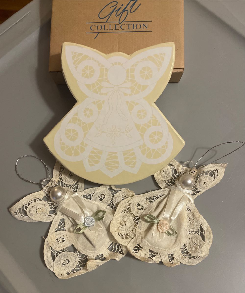 Riolis 14 Count Old Street Counted Cross Stitch Kit 15.75 By 11.75-inch