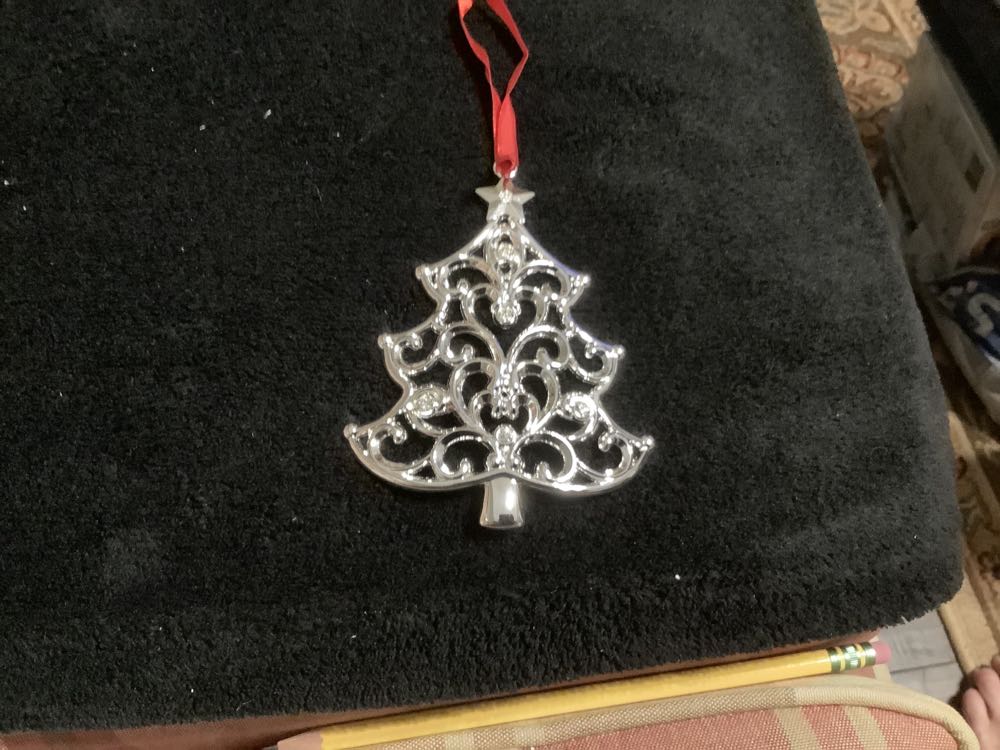 Fluorocarbon Leader:  80 lb. - 4 ft.