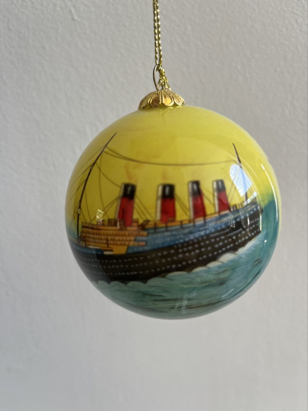 Titanic Ball  ornament collectible - Main Image 2