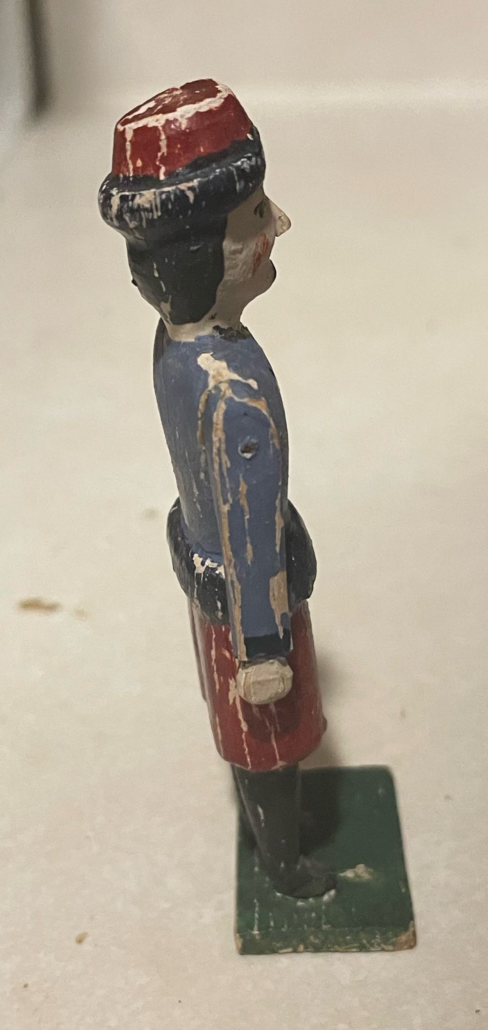 Grulich - Nativity - Villager - Villager (Nativity) ornament collectible - Main Image 2