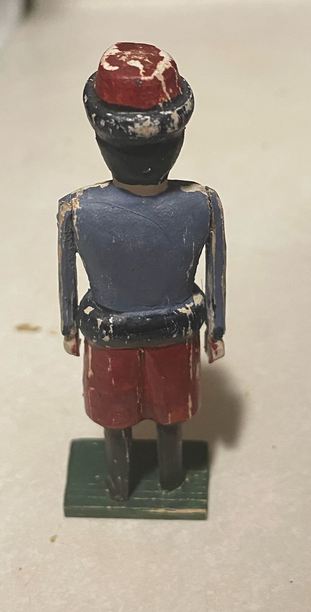 Grulich - Nativity - Villager - Villager (Nativity) ornament collectible - Main Image 3