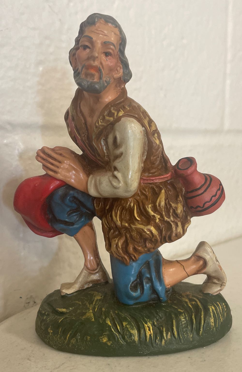 Winnie The Pooh : A Happy Holiday Hug