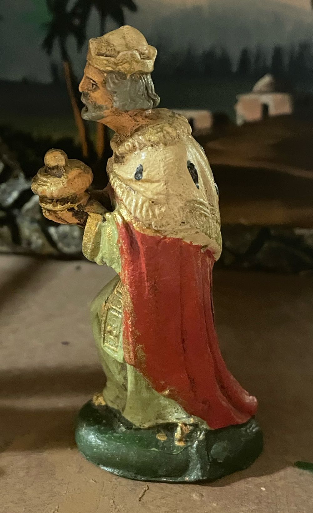 Chialu - (Set 5) - Nativity - Magi - Melchior - Magi (Nativity) ornament collectible - Main Image 2