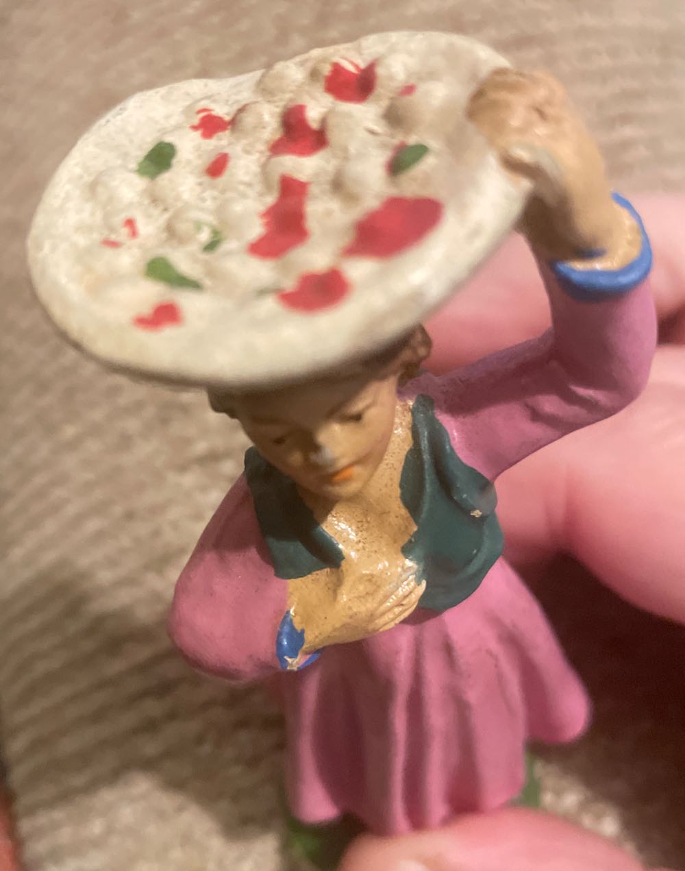 Marchi - Villager - Woman With Basket On Head - Villager (Nativity) ornament collectible - Main Image 3