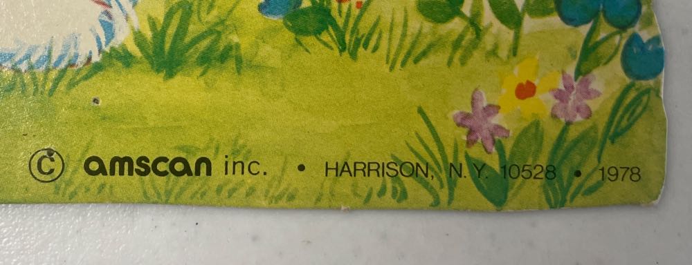 Amscan - Easter - Die Cut - Bunny Giving Egg To Chick - Die Cut (Easter) ornament collectible - Main Image 2