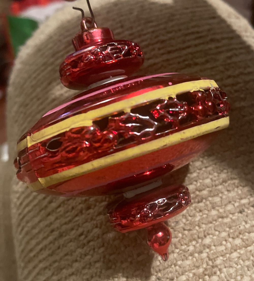 Bradford - Filigree Finial - #708 - Red - Finial (Filigree) ornament collectible - Main Image 1