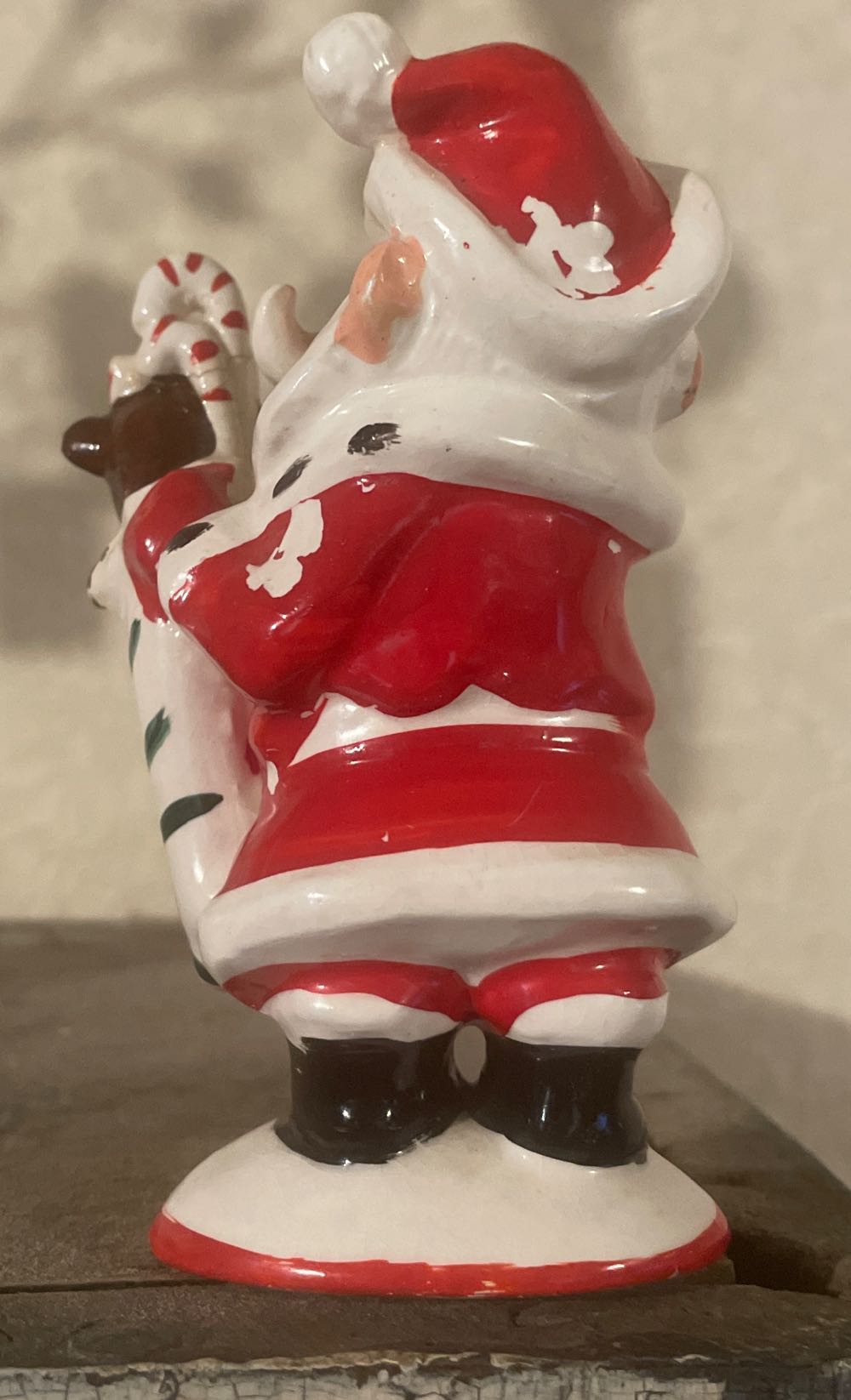 Kreiss - Santa - Holding Stocking - Santa (Figurine) ornament collectible - Main Image 2
