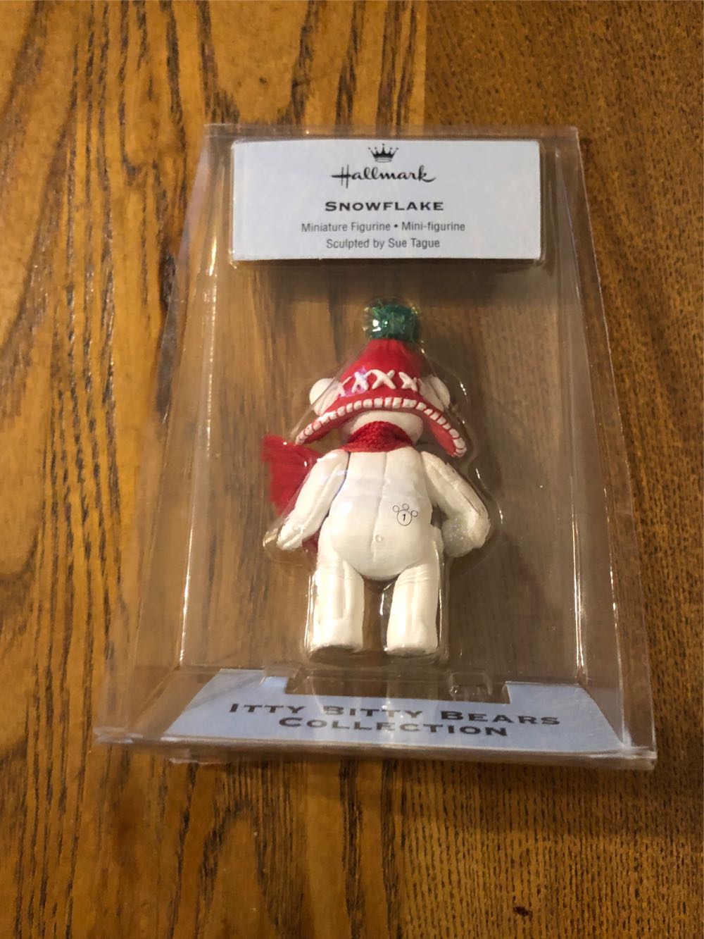 **Itty Bitty Bears Snowflake  ornament collectible [Barcode 015012640519] - Main Image 2