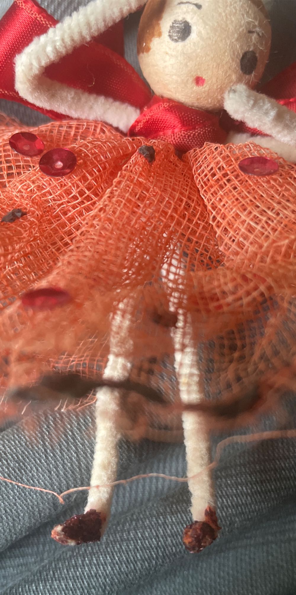 Tulle - Christmas Lady - Lady (Tulle & Chenille) ornament collectible - Main Image 3