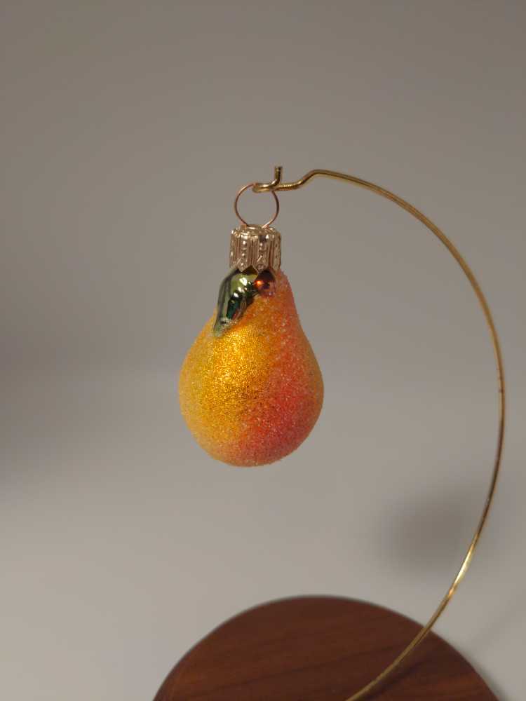 Li’l Pear - Hand blown Glass (Sparkling Tree Jewelry) ornament collectible [Barcode 015012583793] - Main Image 2