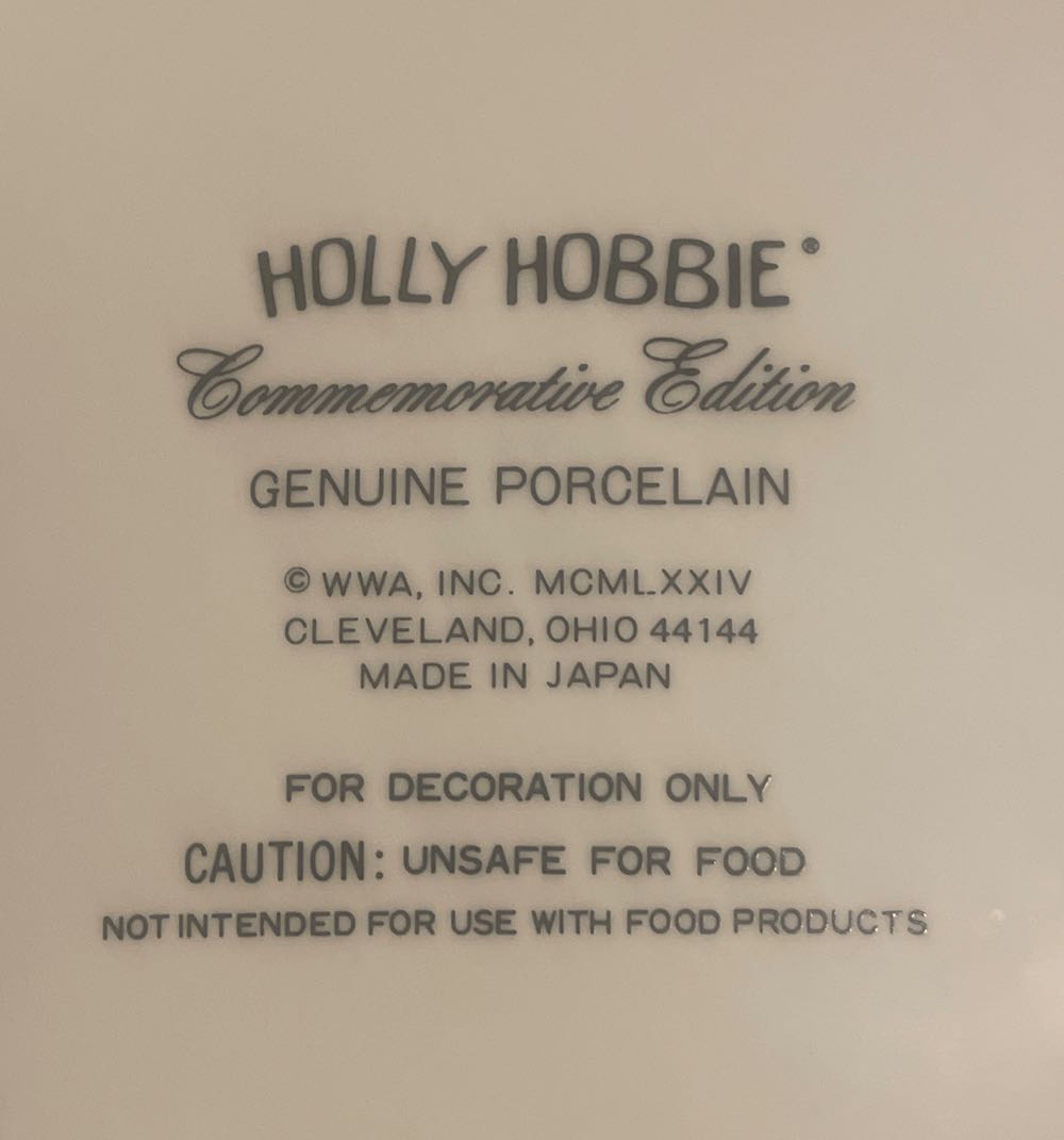 Holly Hobbie - 1974 - Christmas Plate - - Holly Hobbie (Commemorative Plate) ornament collectible - Main Image 2