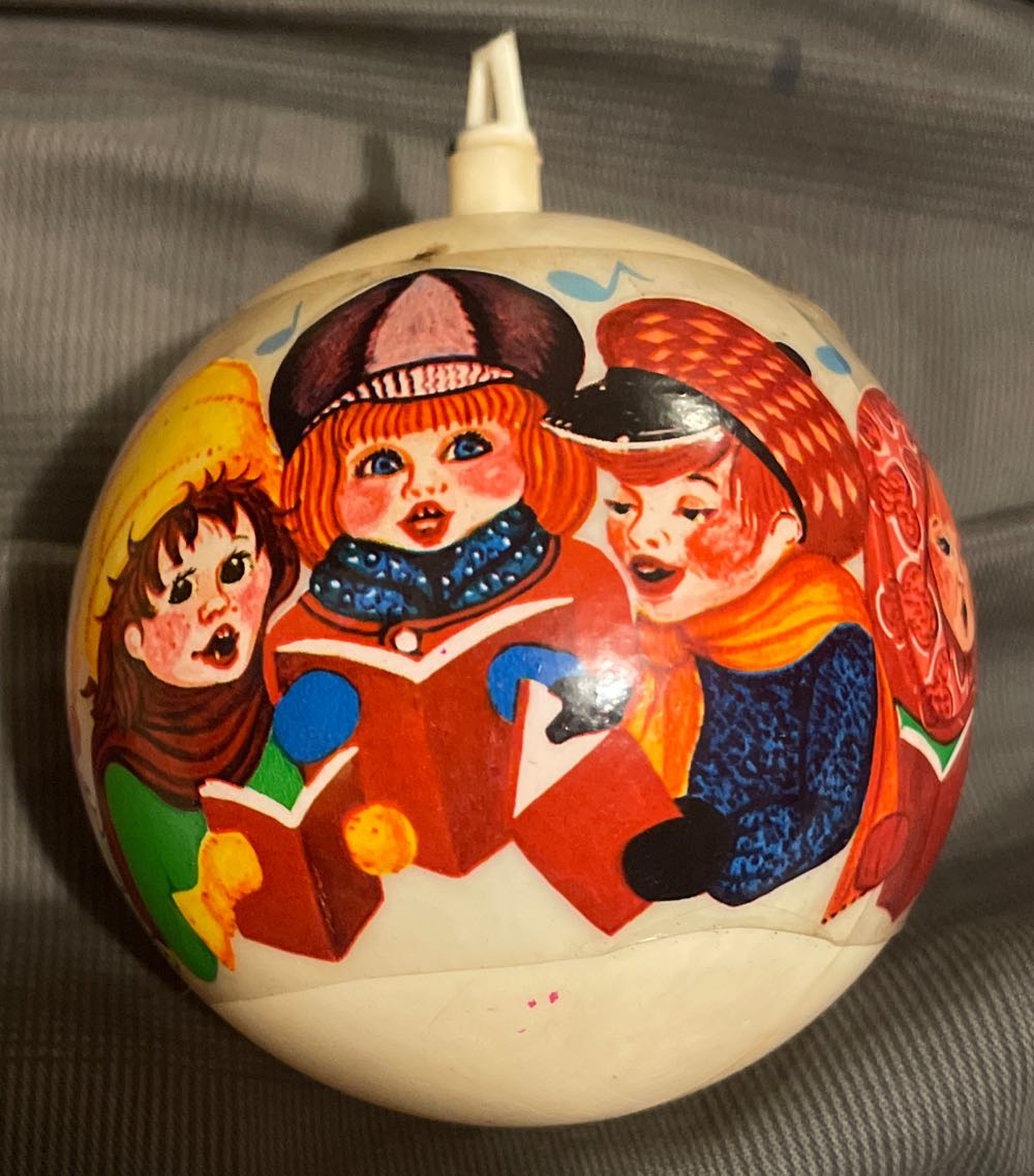 Bradford - Round - Carolers - Carolers (Round) ornament collectible - Main Image 2