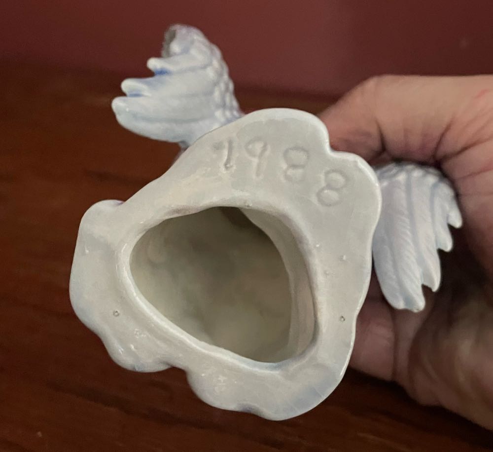 Ceramic - Provincial - Nativity - Angel - P529 - Angel (Nativity) ornament collectible - Main Image 3